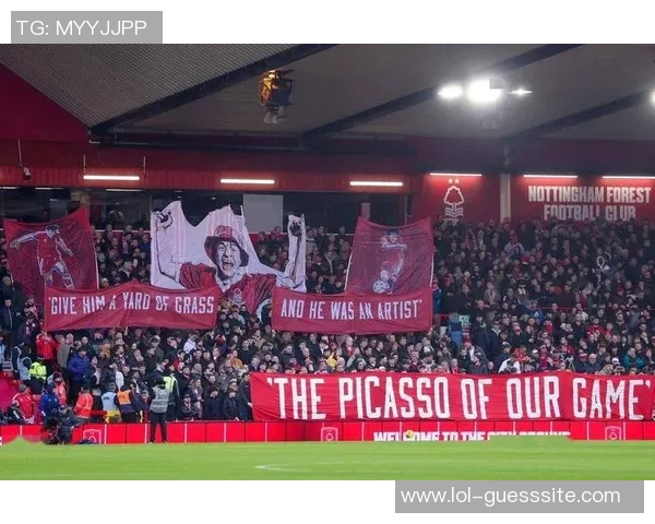 欧联杯精彩对决里昂大胜阿森纳帽子戏法引发全场狂欢战术解析