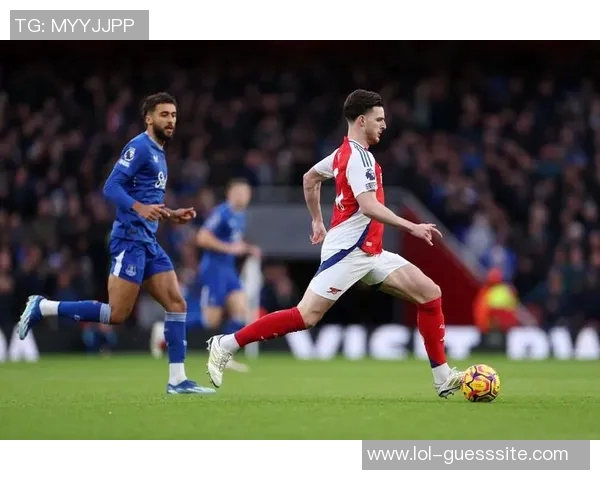 德甲精彩对决阿森纳与巴黎圣日耳曼战成平局神扑瞬间引发全场热议